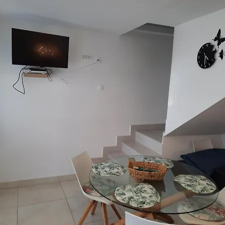Schoenes In Mit Terrasse Apartman *