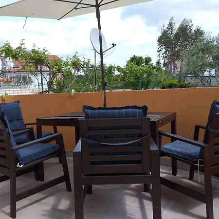 Lägenhet Schoenes In Mit Terrasse *