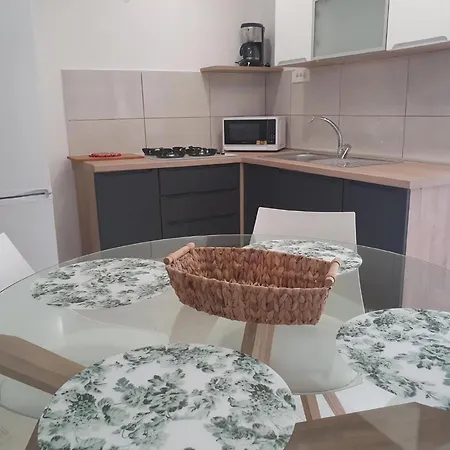 Appartement Schoenes In Mit Terrasse *